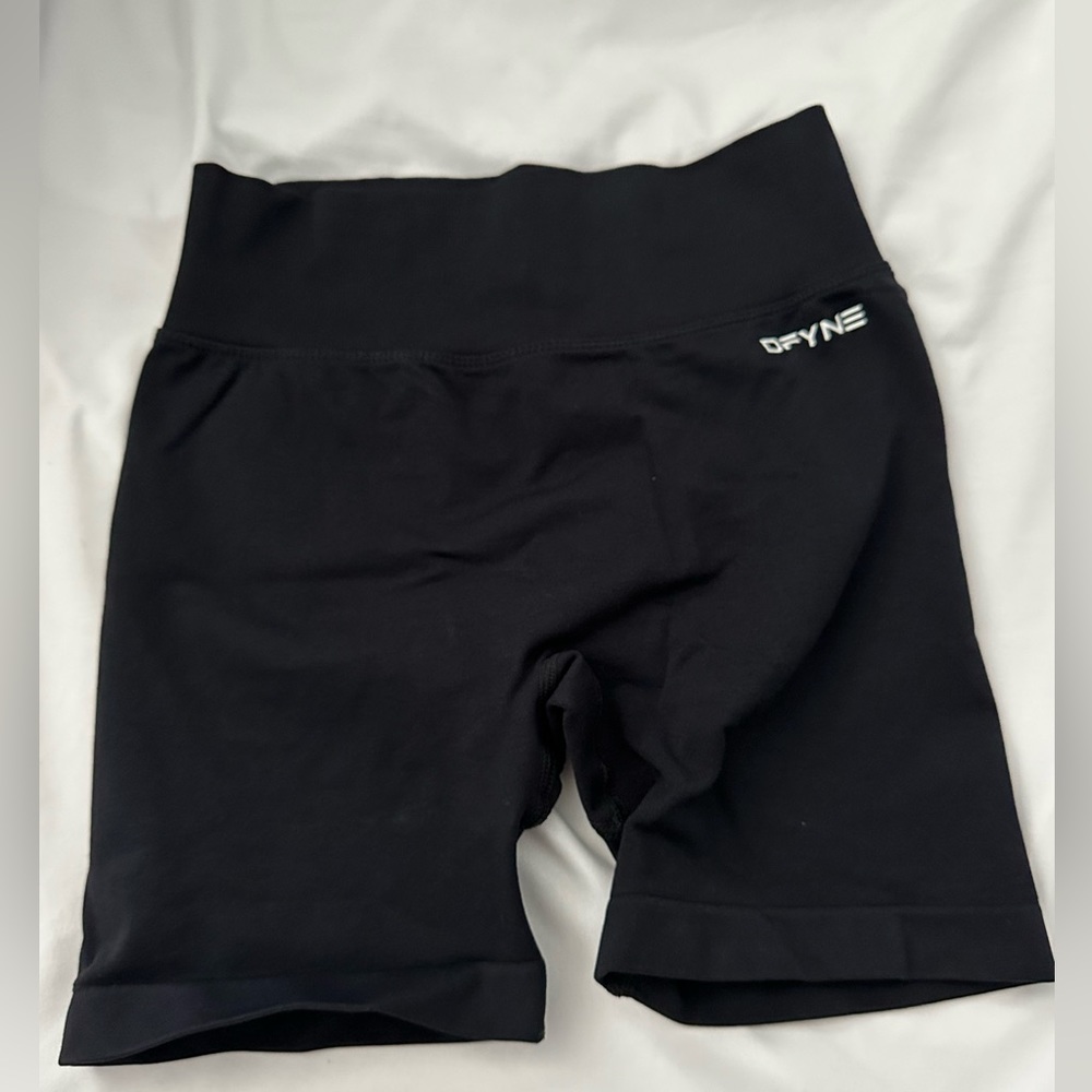 DFYNE black scrunch shorts
